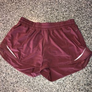lululemon athletica Shorts - lululemon - Hotty hot short lululemon athletica Shorts - lululemon - Hotty hot short